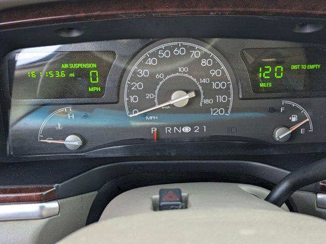 used 2004 Lincoln Town Car car, priced at $4,999