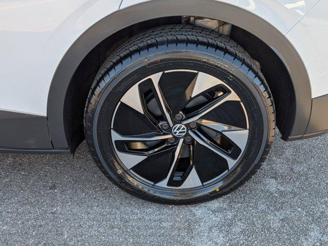 used 2022 Volkswagen ID.4 car, priced at $20,400