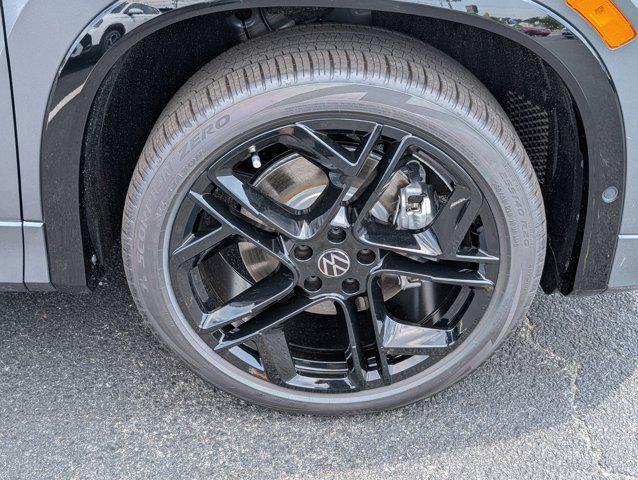 new 2025 Volkswagen Tiguan car, priced at $33,083