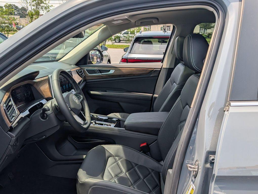 new 2026 Volkswagen Atlas car, priced at $44,127