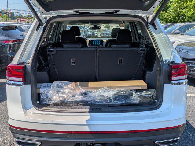 new 2026 Volkswagen Atlas car, priced at $45,451