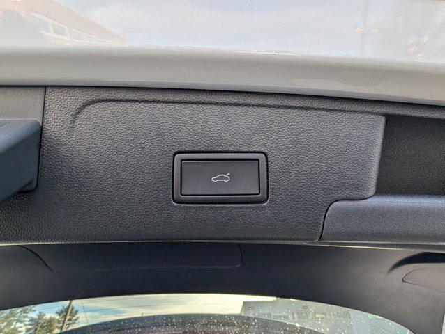 new 2026 Volkswagen Atlas Cross Sport car, priced at $52,261