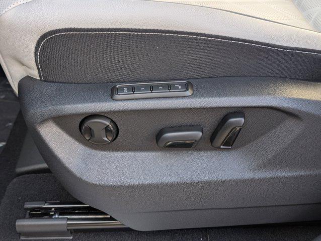 new 2026 Volkswagen Atlas Cross Sport car, priced at $52,261