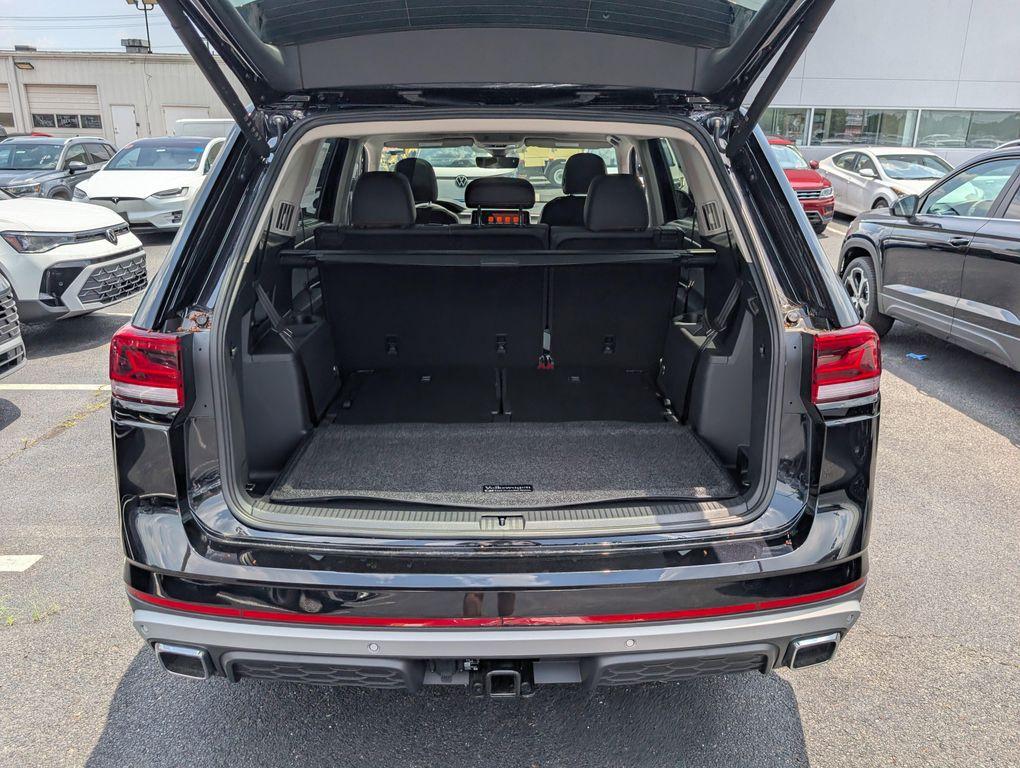 new 2026 Volkswagen Atlas car, priced at $46,246