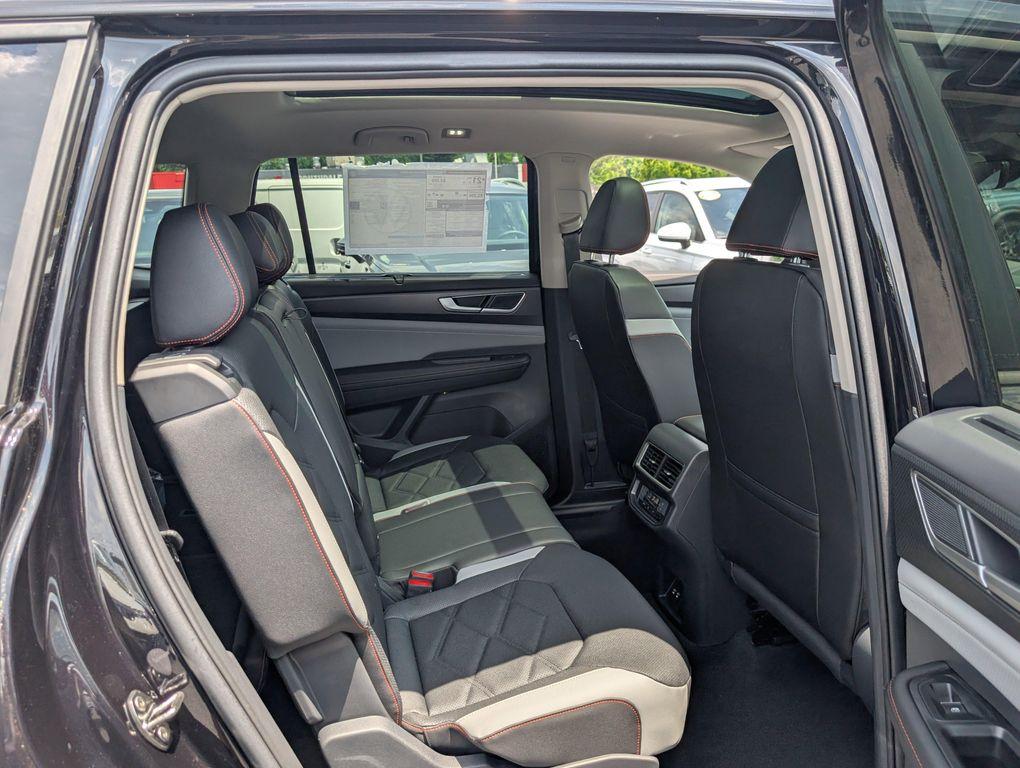 new 2026 Volkswagen Atlas car, priced at $46,246