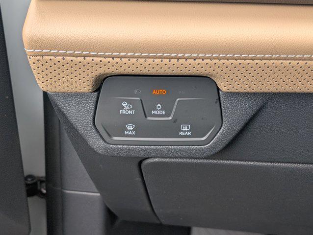 new 2026 Volkswagen Atlas Cross Sport car, priced at $36,254