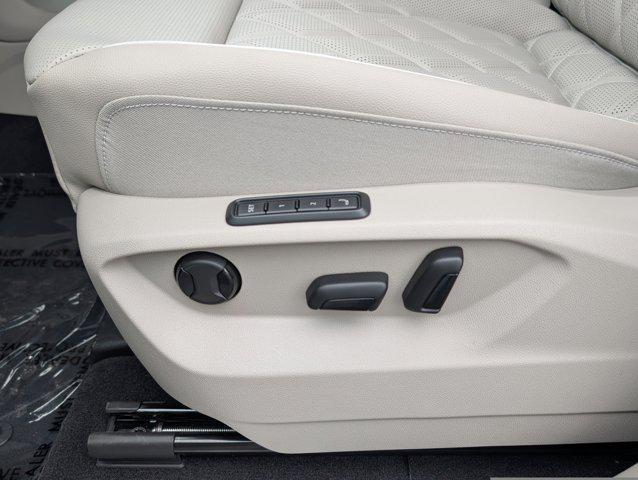 new 2026 Volkswagen Atlas car, priced at $52,301