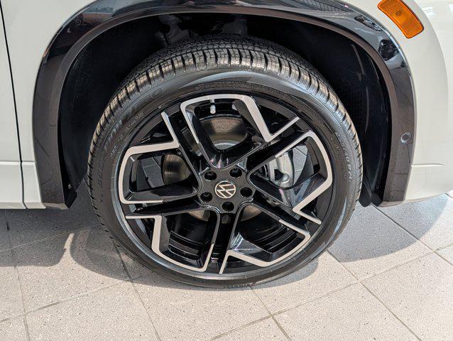 new 2026 Volkswagen Tiguan car, priced at $45,677