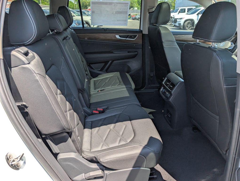 new 2026 Volkswagen Atlas car, priced at $45,140
