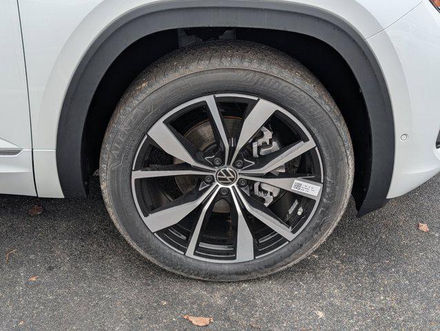 new 2026 Volkswagen Atlas Cross Sport car, priced at $52,261