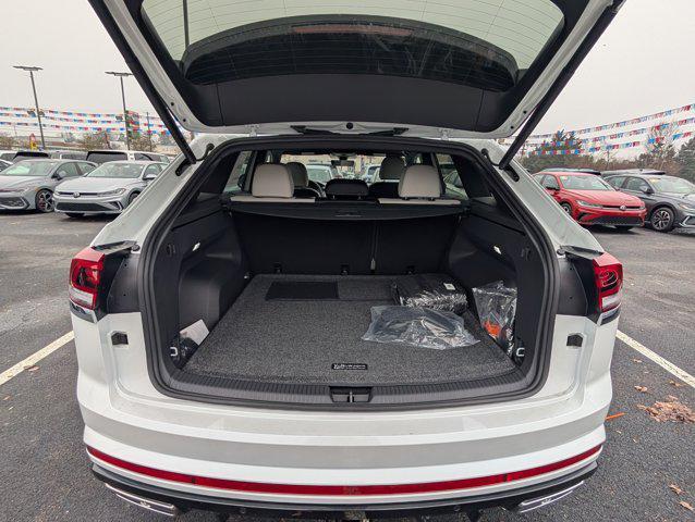 new 2026 Volkswagen Atlas Cross Sport car, priced at $52,261
