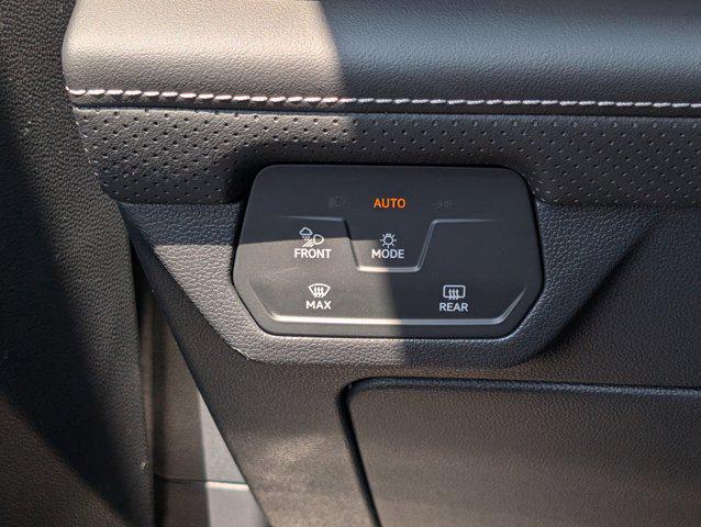 new 2025 Volkswagen Atlas car, priced at $41,000