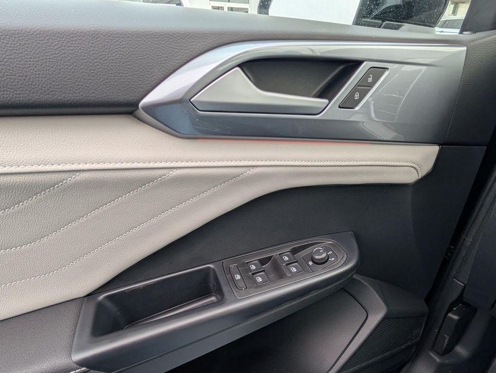 new 2026 Volkswagen Taos car, priced at $37,657
