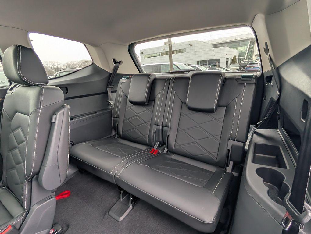 new 2026 Volkswagen Atlas car, priced at $47,250