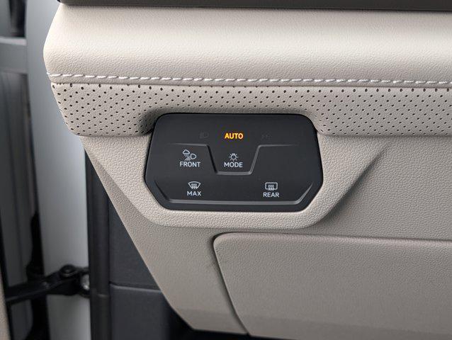 new 2026 Volkswagen Atlas car, priced at $43,618