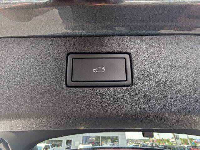 new 2025 Volkswagen Tiguan car, priced at $33,750