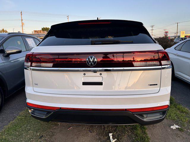 new 2026 Volkswagen Atlas Cross Sport car, priced at $38,160