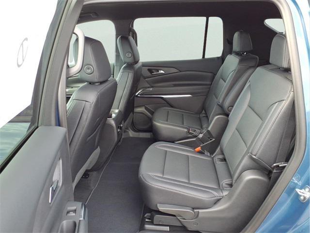 new 2026 Chevrolet Traverse car, priced at $44,020