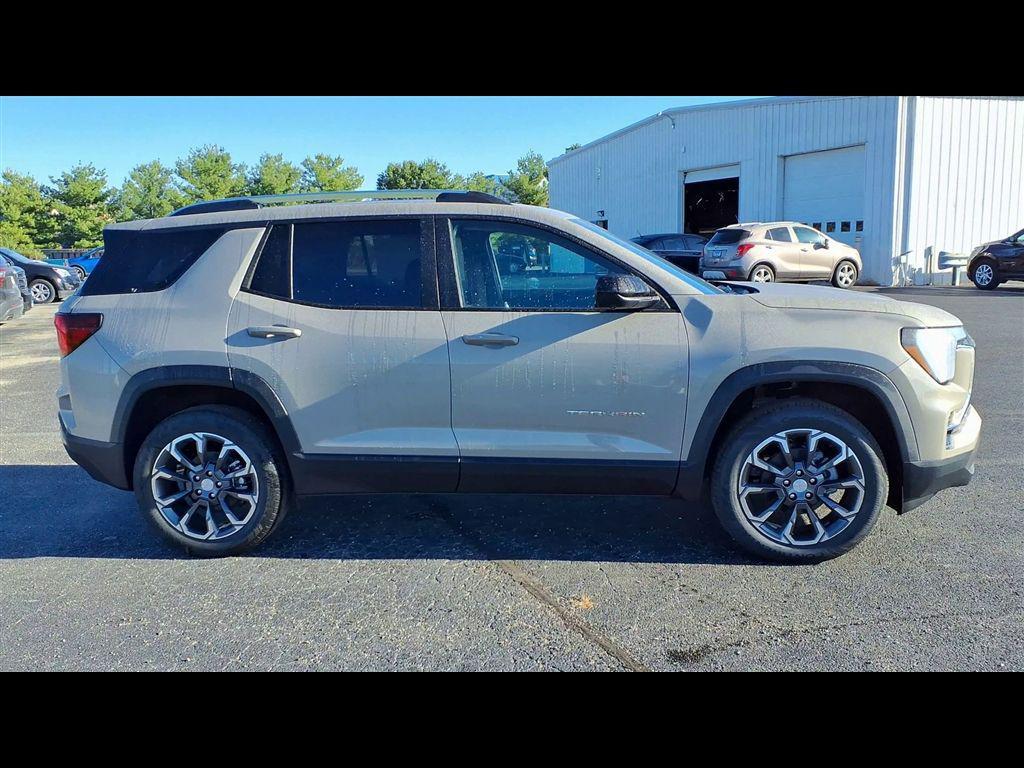 new 2026 GMC Terrain car, priced at $31,016