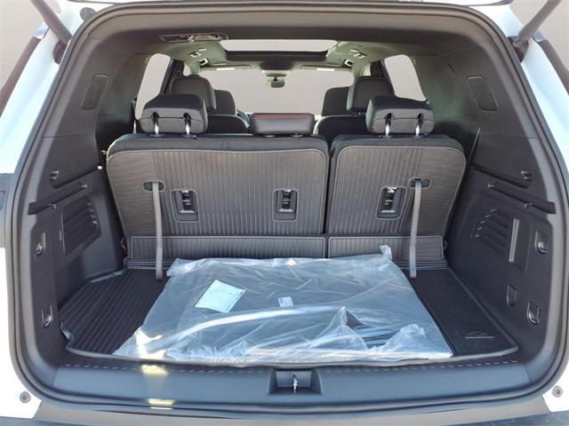 new 2026 Chevrolet Traverse car, priced at $52,713