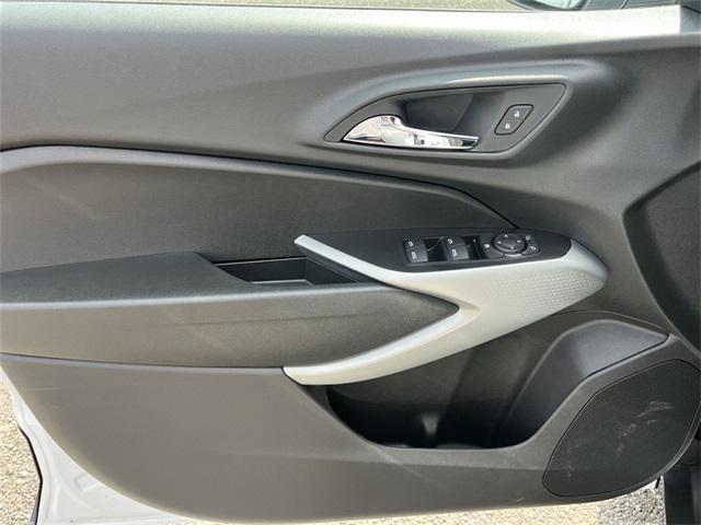 used 2025 Chevrolet Trax car, priced at $25,495