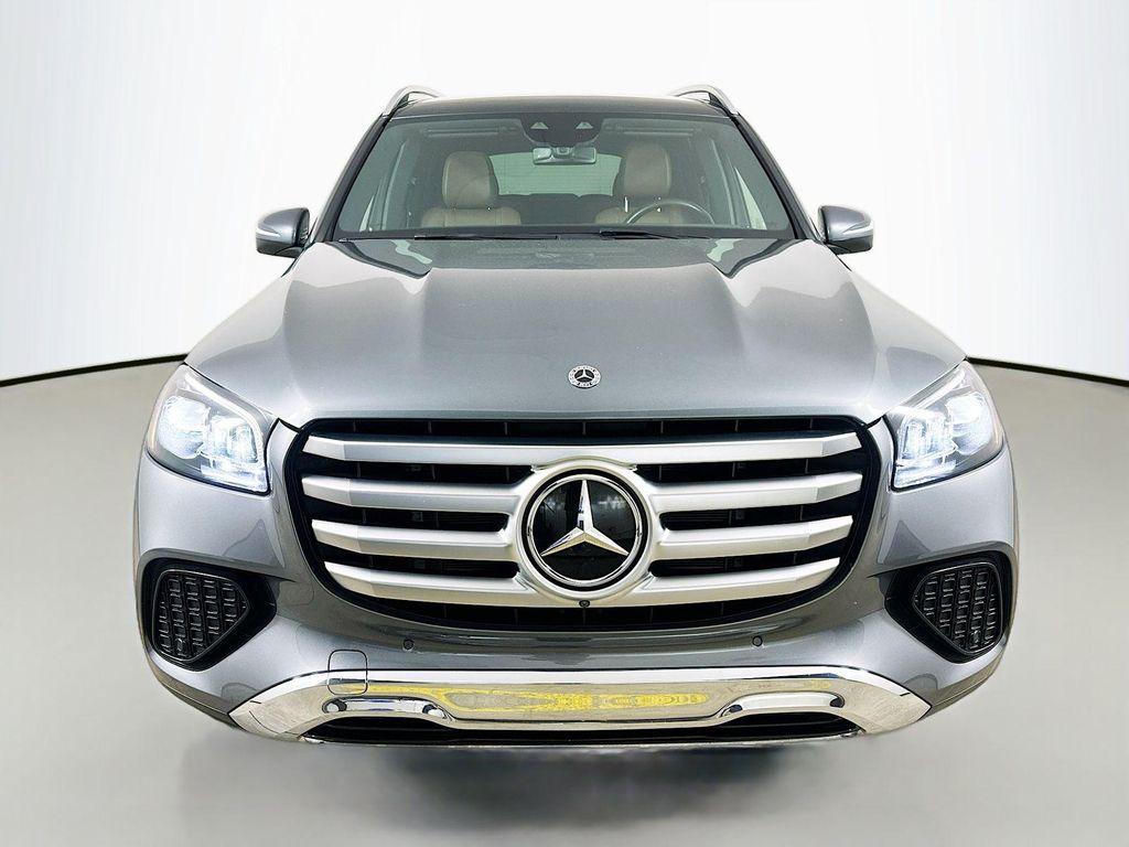 Mercedes-Benz GLS view 2