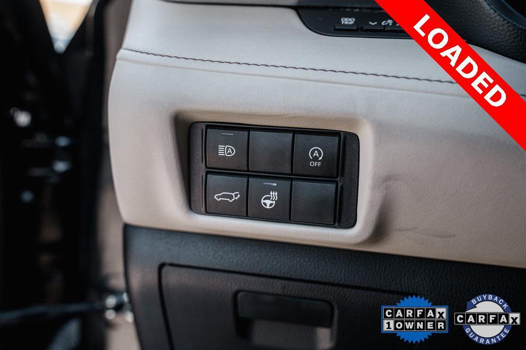 used 2023 Toyota Highlander car, priced at $38,550