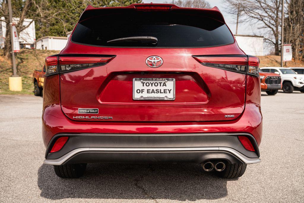 used 2023 Toyota Highlander car, priced at $38,950