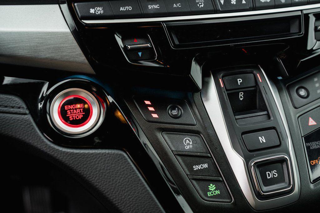 used 2025 Honda Odyssey car, priced at $40,950