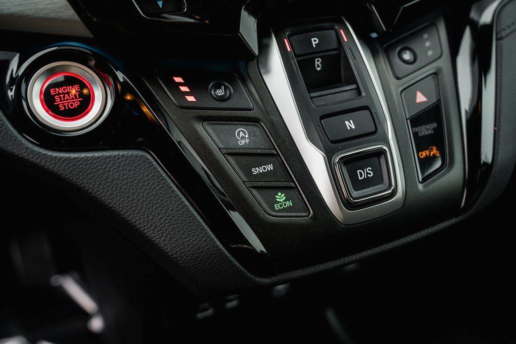 used 2025 Honda Odyssey car, priced at $40,950