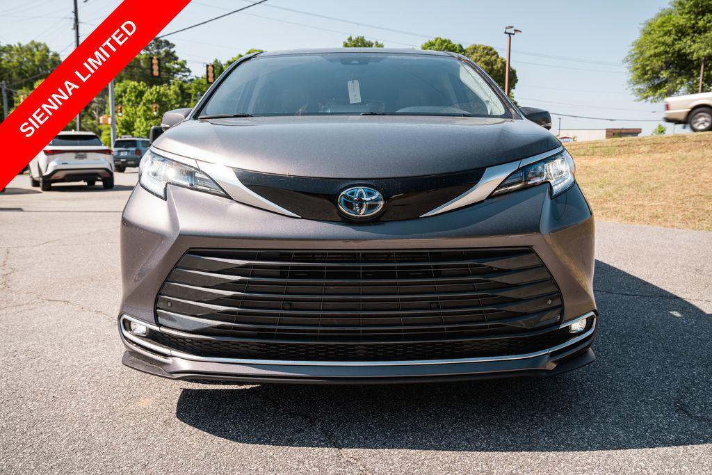 used 2023 Toyota Sienna car, priced at $46,950