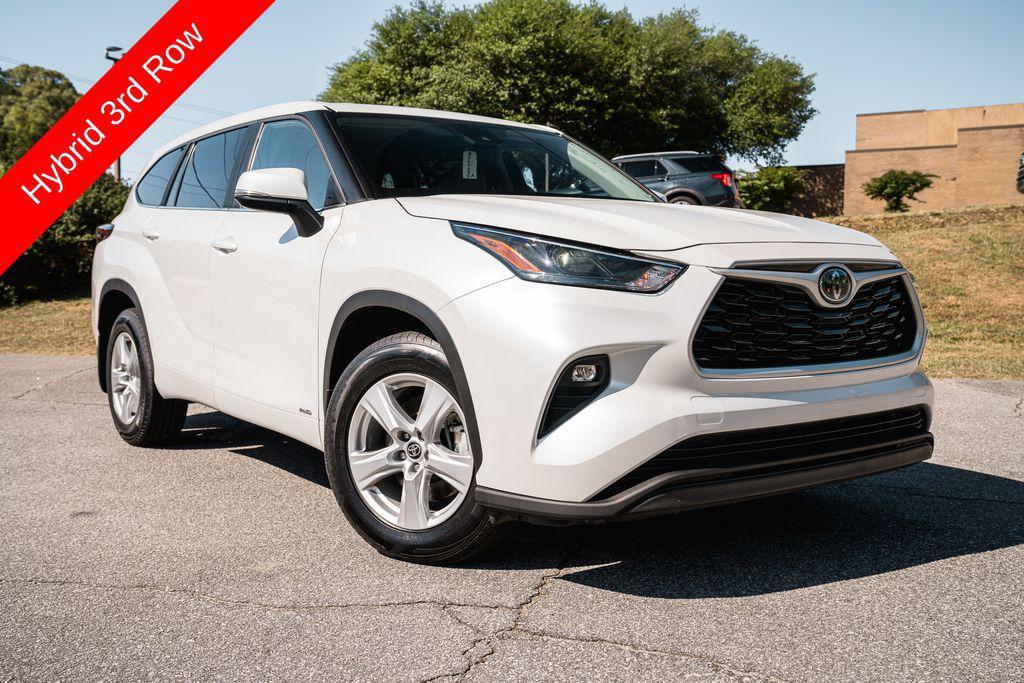 used 2023 Toyota Highlander Hybrid car, priced at $32,950