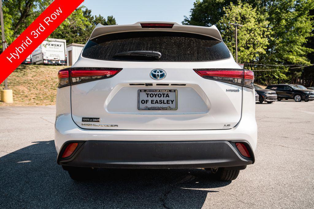used 2023 Toyota Highlander Hybrid car, priced at $32,950