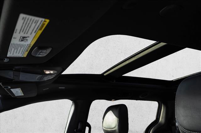 used 2025 Chrysler Pacifica car, priced at $35,451