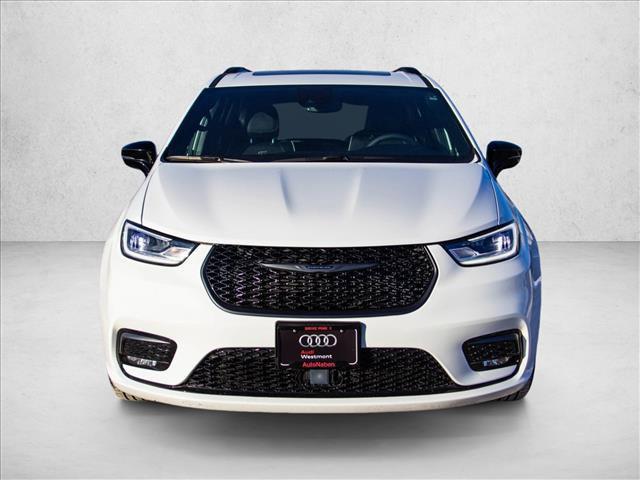 used 2025 Chrysler Pacifica car, priced at $35,451