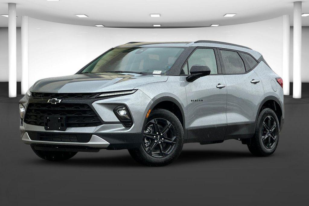 new 2025 Chevrolet Blazer car, priced at $34,826