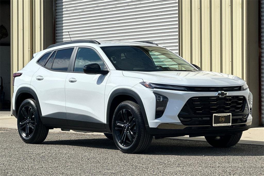 new 2025 Chevrolet Trax car, priced at $24,586