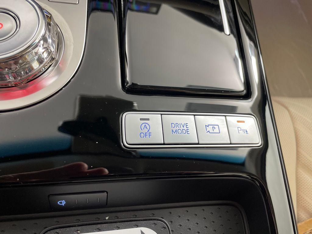 new 2026 Genesis G80 car, priced at $72,625