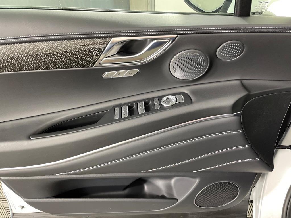 new 2026 Genesis GV80 Coupe car, priced at $90,115