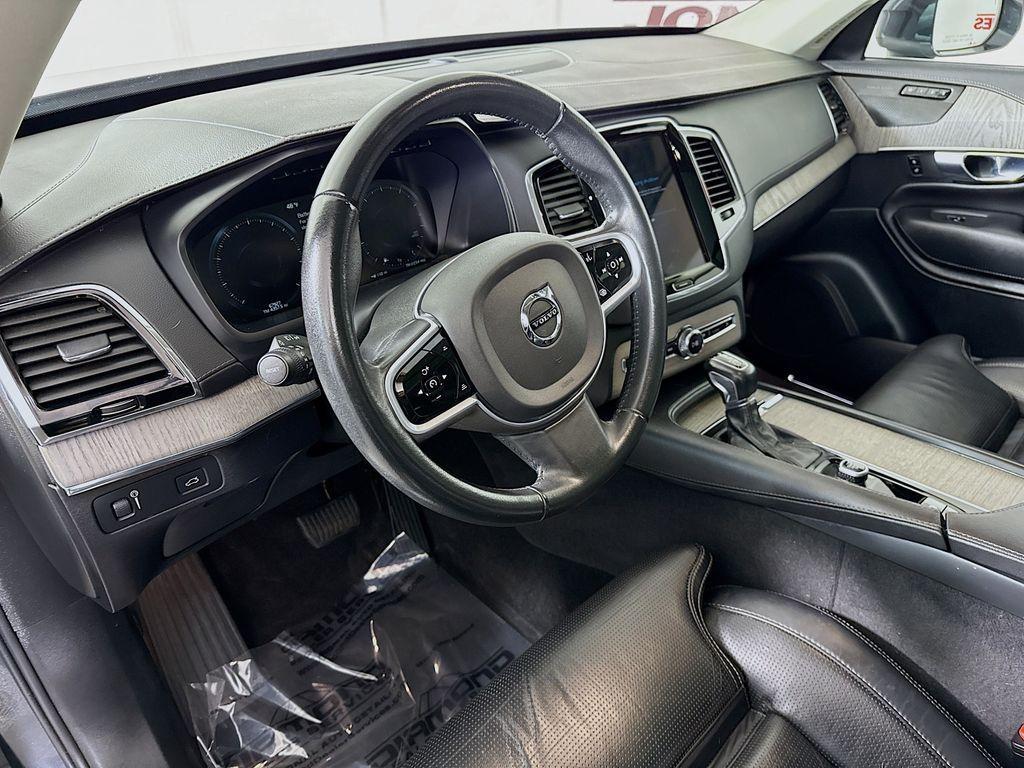 used 2022 Volvo XC90 car, priced at $31,550