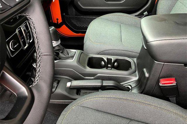 new 2025 Jeep Gladiator car, priced at $52,005