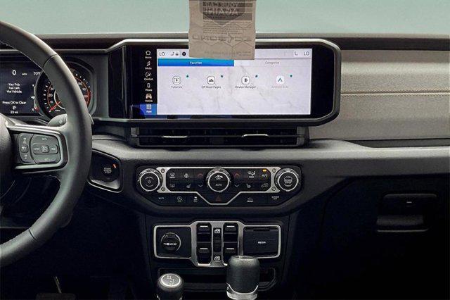 new 2025 Jeep Gladiator car, priced at $52,005