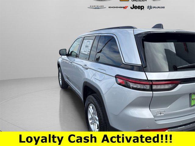 new 2025 Jeep Grand Cherokee car, priced at $33,989