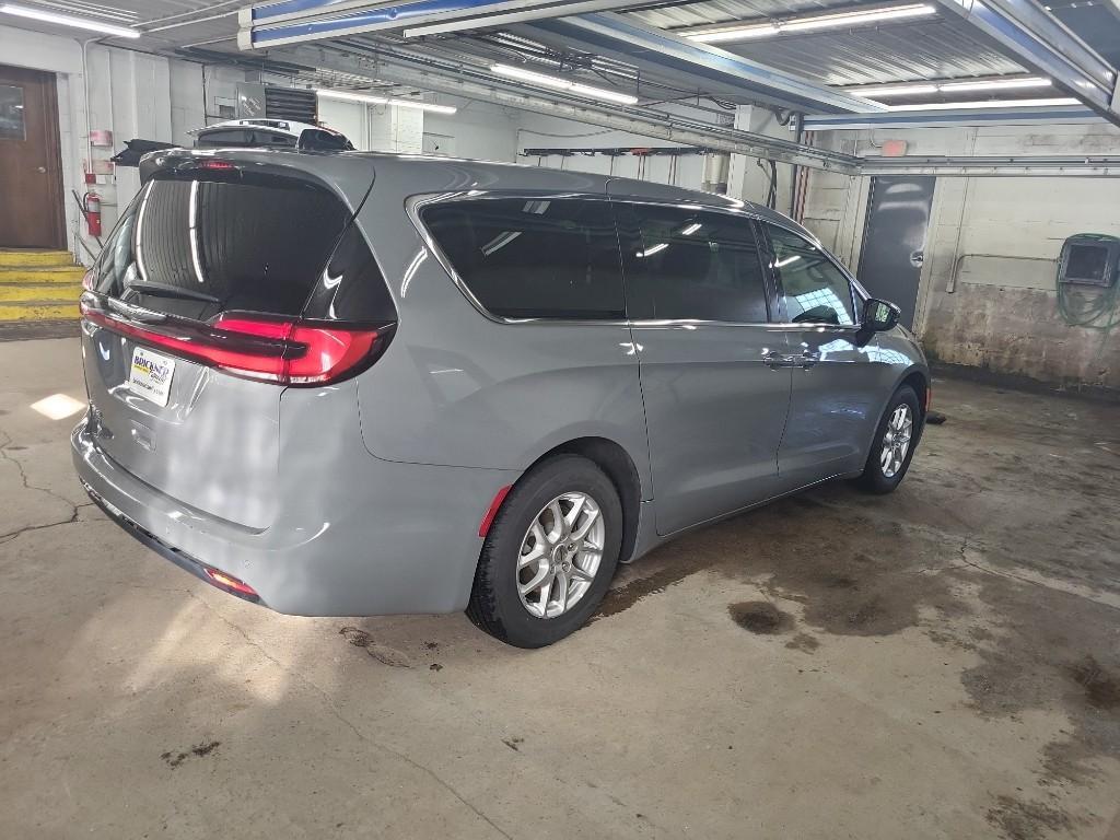 used 2025 Chrysler Pacifica car, priced at $29,997