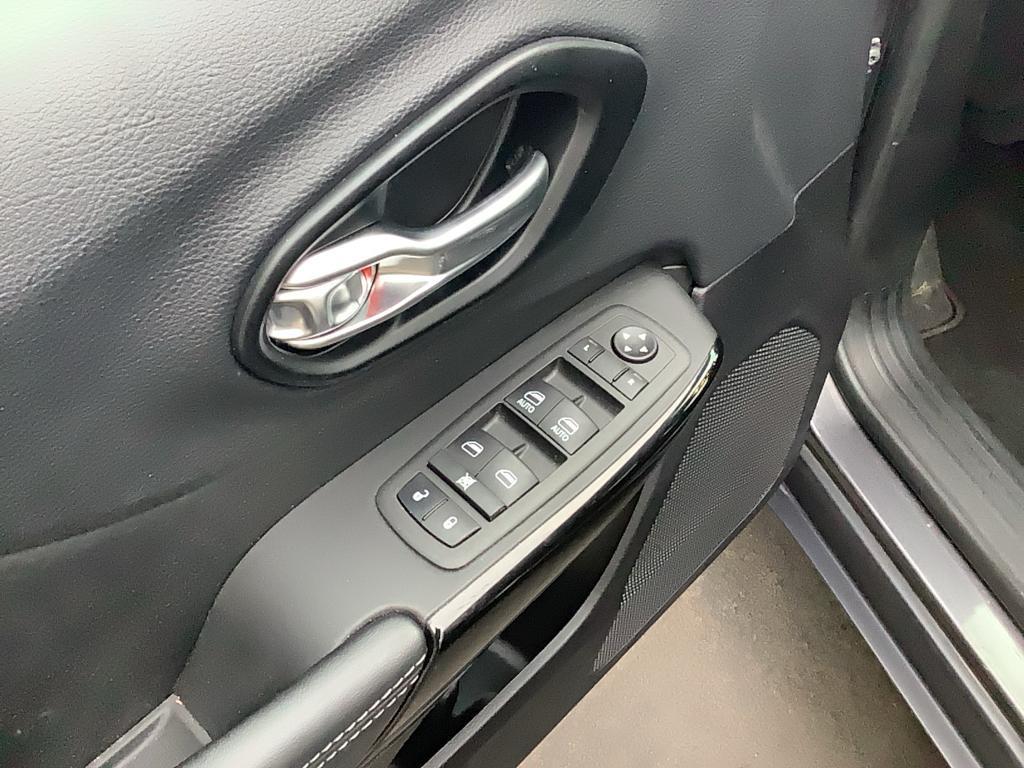 used 2023 Jeep Cherokee car, priced at $23,851