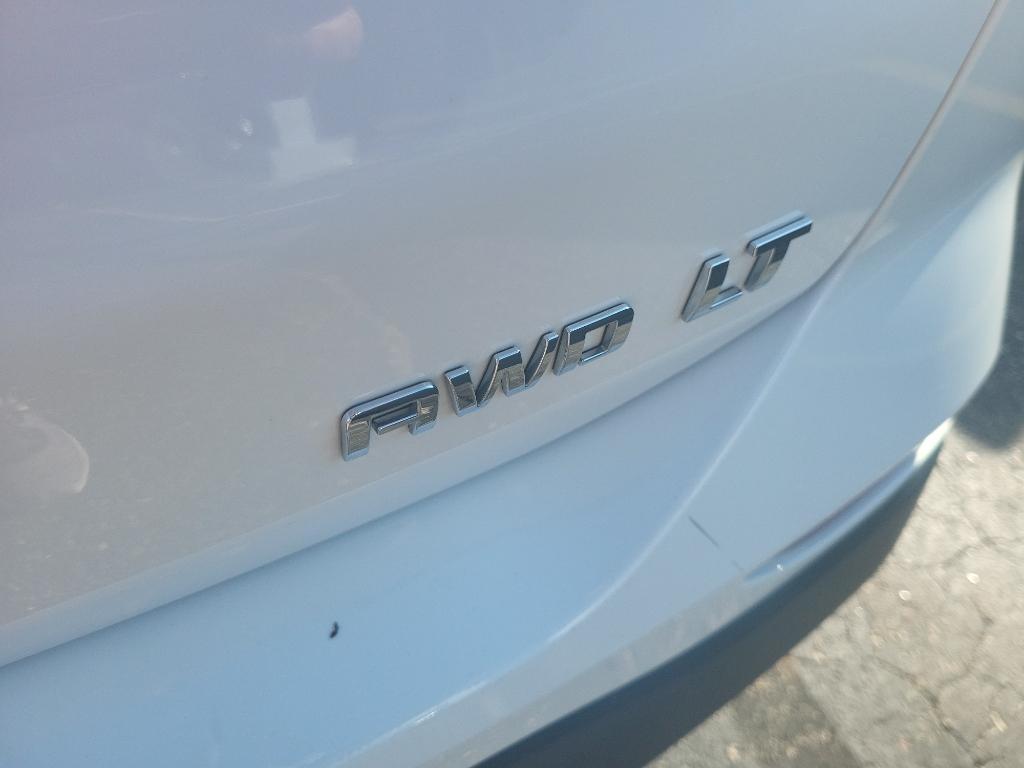 used 2024 Chevrolet Equinox car, priced at $22,825