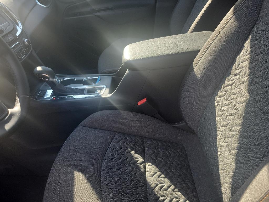 used 2024 Chevrolet Equinox car, priced at $22,825