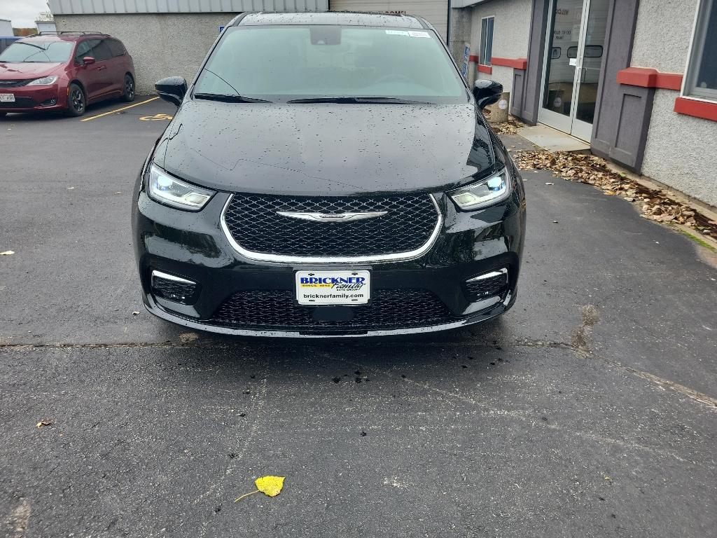 new 2026 Chrysler Pacifica car, priced at $47,474