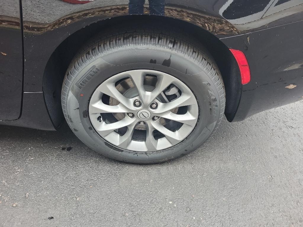 new 2026 Chrysler Pacifica car, priced at $47,474