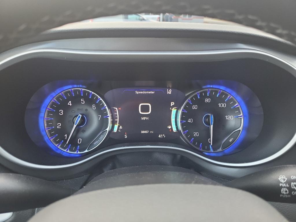 used 2025 Chrysler Pacifica car, priced at $32,980